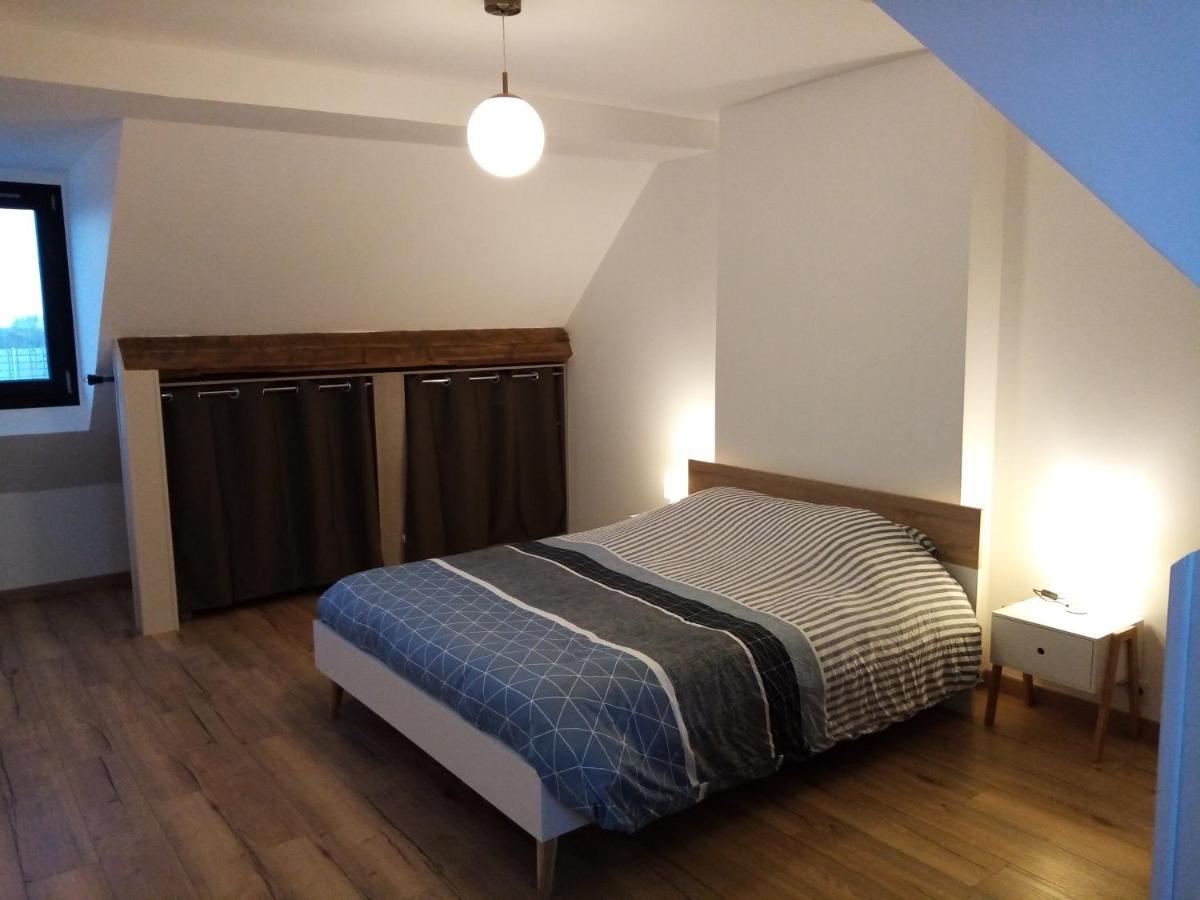 Duplex Agreable Et Spacieux 3 Chb Dont 1 Communicante Vendeville Eksteriør billede