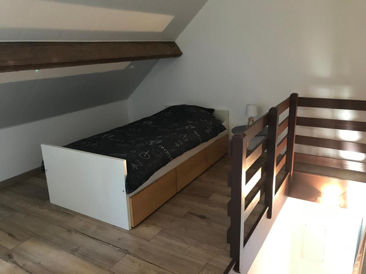 Duplex Agreable Et Spacieux 3 Chb Dont 1 Communicante Vendeville Eksteriør billede